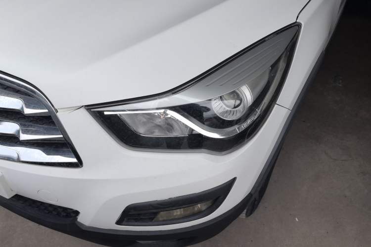 Used Haima S5 2015 1.6L Manual Luxury Model with Sunroof Left Front Headlight