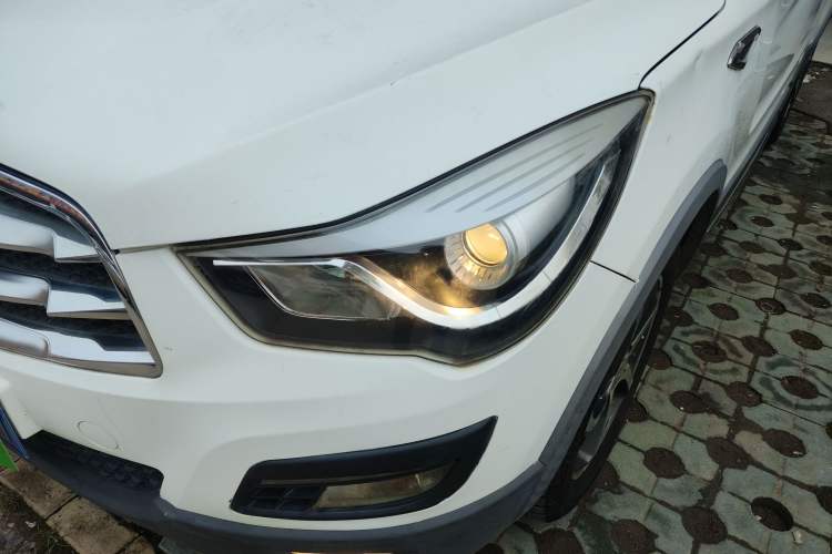 Used Haima S5 2015 1.5T Manual Smart Luxury Sport Edition Left Front Headlight