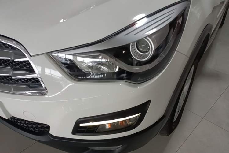 Used Haima S5 2015 1.6L Manual Comfort Model Left Front Headlight