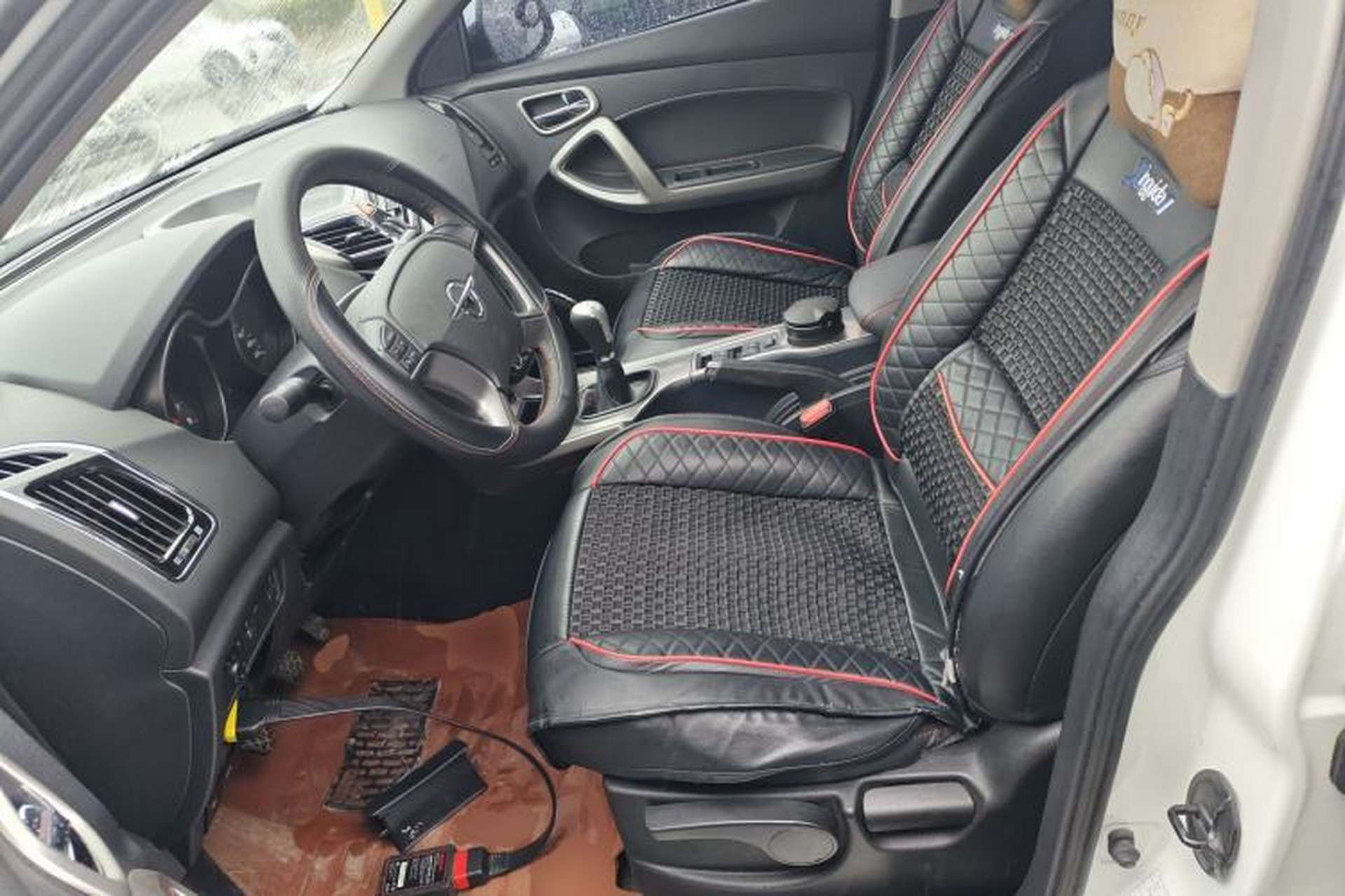 Used Haima S5 2015 1.6L Manual Luxury Model with Sunroof Left Front Seat