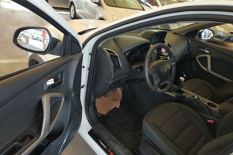 Used Haima S5 2015 1.6L Manual Comfort Model Left Front Seat