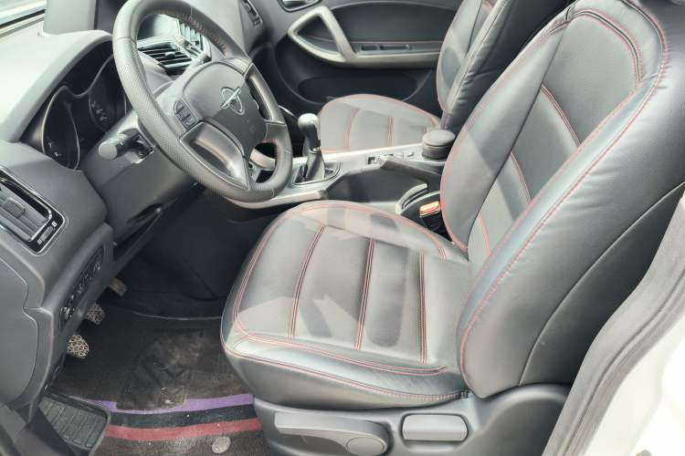 Used Haima S5 2015 1.6L Manual Luxury Model with Sunroof Left Front Seat