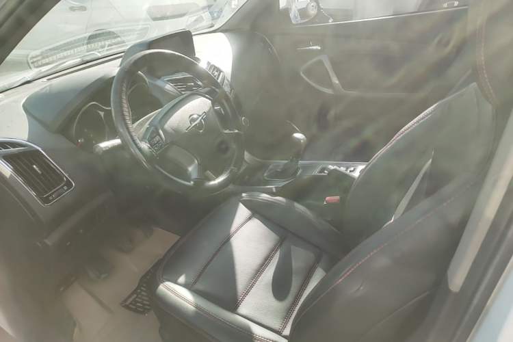 Used Haima S5 2015 1.6L Manual Luxury Model with Sunroof Left Front Seat