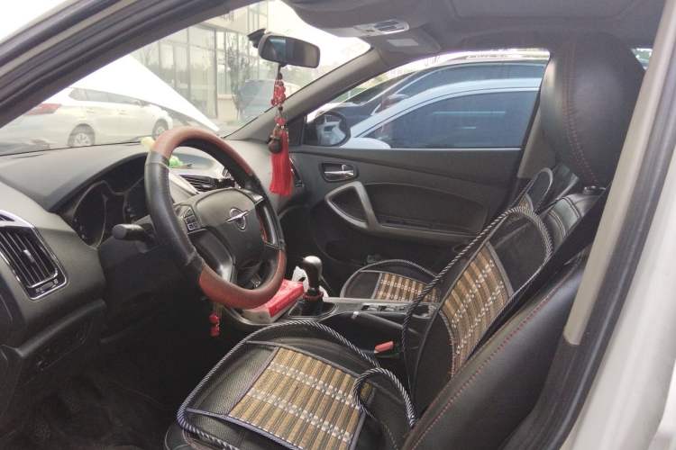 Used Haima S5 2015 1.6L Manual Luxury Model with Sunroof Left Front Seat
