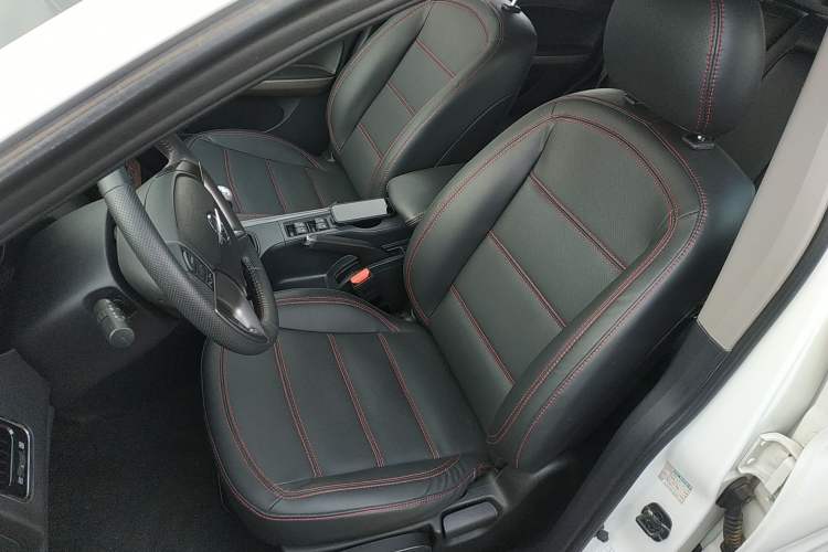 Used Haima S5 2015 1.6L Manual Luxury Model with Sunroof Left Front Seat