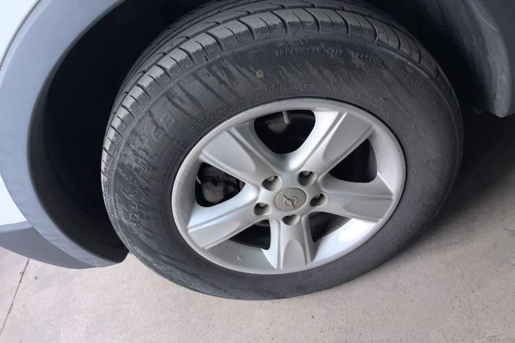 Used Haima S5 2015 1.6L Manual Luxury Model with Sunroof Left Front Wheel Hub