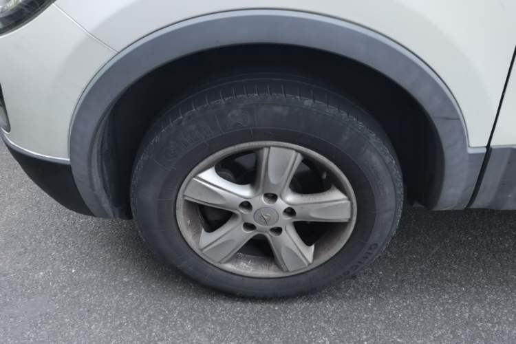 Used Haima S5 2015 1.6L Manual Luxury Model with Sunroof Left Front Wheel Hub