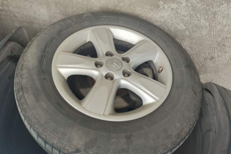 Used Haima S5 2015 1.6L Manual Luxury Model with Sunroof Left Front Wheel Hub