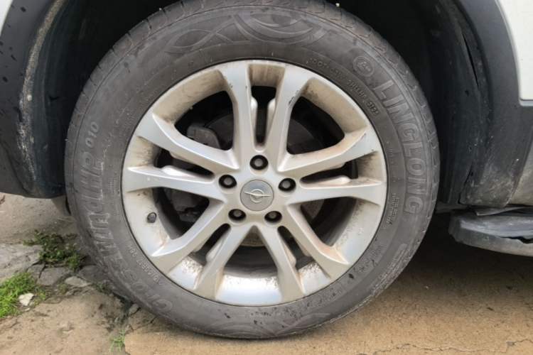 Used Haima S5 2015 1.5T CVT Luxury Sport Edition Left Front Wheel Hub