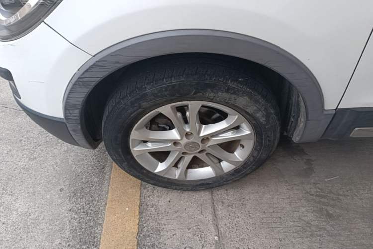 Used Haima S5 2015 1.5T CVT Flagship Model Left Front Wheel Hub