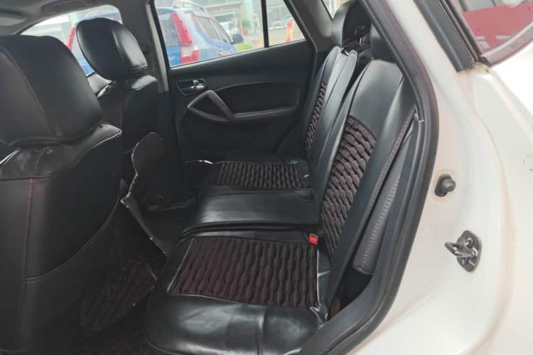Used Haima S5 2015 1.6L Manual Luxury Model with Sunroof Left Rear Seat