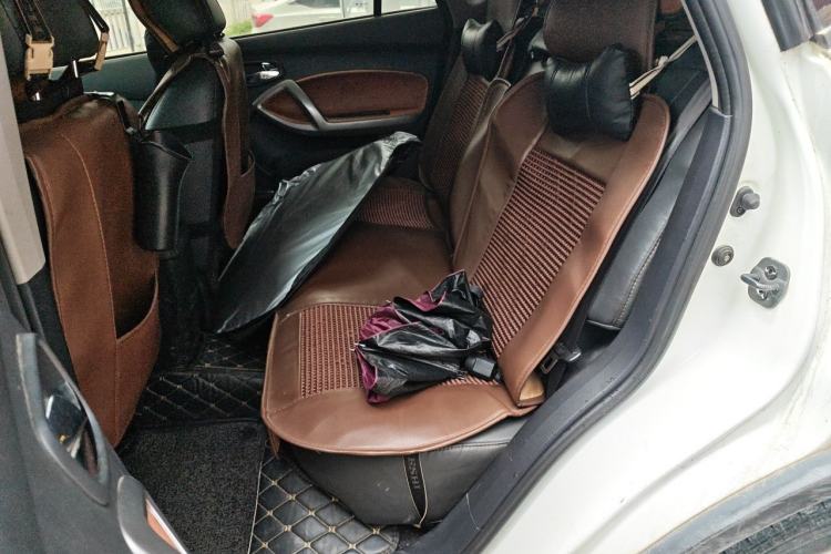 Used Haima S5 2015 1.5T CVT Flagship Model Left Rear Seat