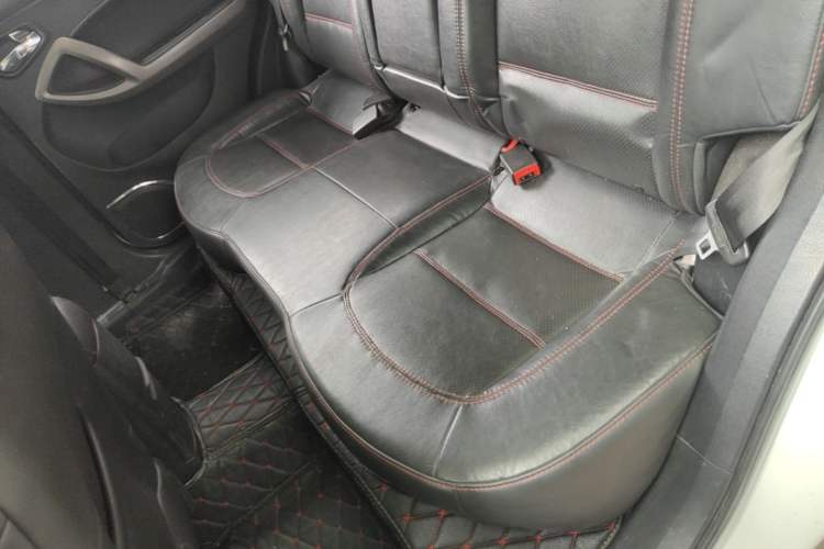 Used Haima S5 2015 1.6L Manual Luxury Model with Sunroof Left Rear Seat
