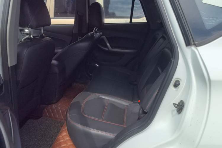 Used Haima S5 2015 1.6L Manual Luxury Model with Sunroof Left Rear Seat