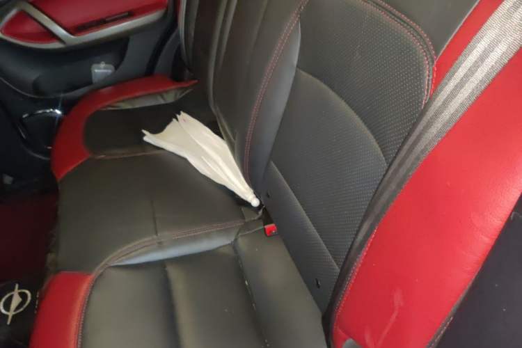 Used Haima S5 2015 1.5T Manual Comfort-Style Sport Edition Left Rear Seat