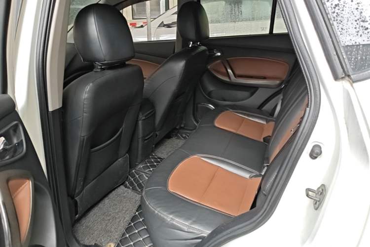 Used Haima S5 2015 1.5T CVT Luxury Sport Edition Left Rear Seat