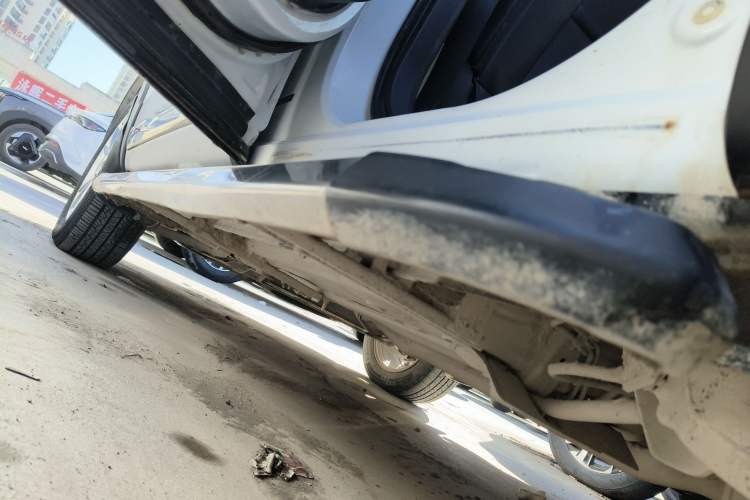 Used Haima S5 2015 1.6L Manual Smart Luxury Model Left Side Sill