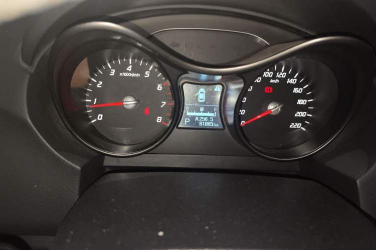 Used Haima S5 2015 1.5T CVT Flagship Model Odometer Close Up