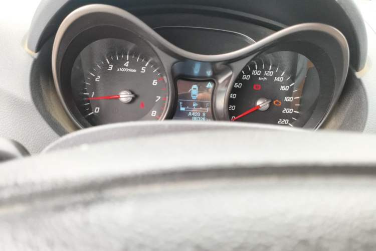 Used Haima S5 2015 1.6L Manual Comfort Model Odometer Close Up