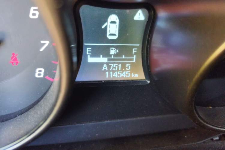 Used Haima S5 2015 1.6L Manual Comfort Model Odometer Close Up