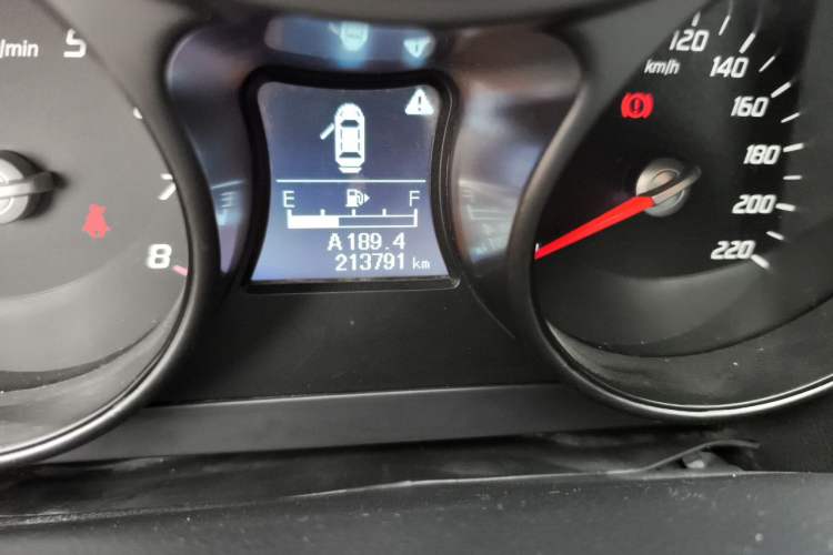 Used Haima S5 2015 1.6L Manual Smart Luxury Model Odometer Close Up
