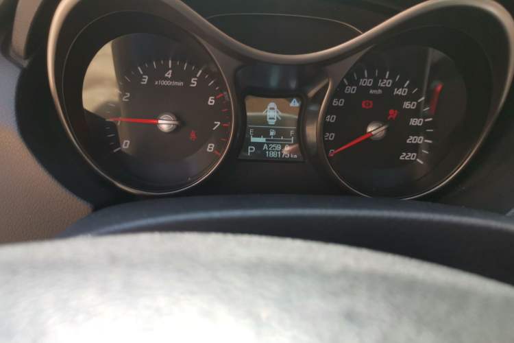 Used Haima S5 2015 1.5T CVT Luxury Model Odometer Close Up