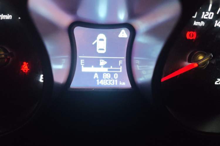 Used Haima S5 2015 1.6L Manual Comfort Model Odometer Close Up