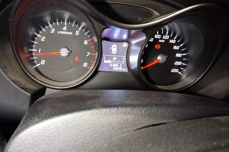 Used Haima S5 2015 1.6L Manual Comfort Model Odometer Close Up