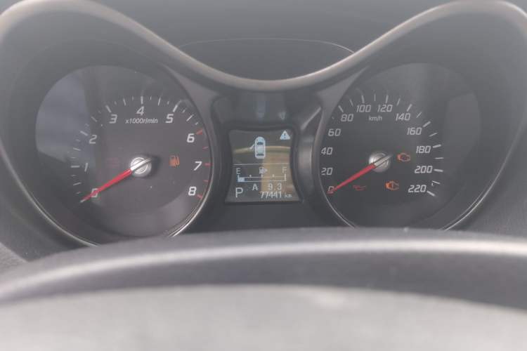Used Haima S5 2015 1.5T CVT Luxury Model Odometer Close Up