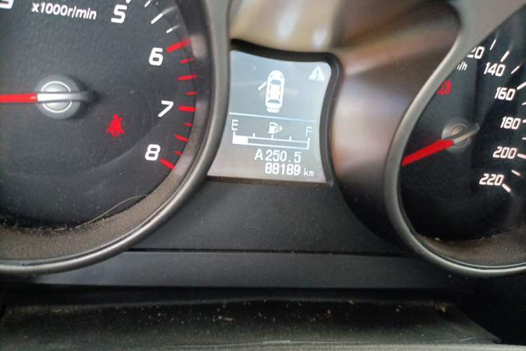 Used Haima S5 2015 1.5T Manual Flagship Model Odometer Close Up