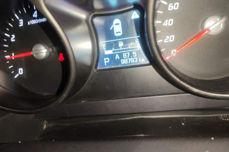 Used Haima S5 2015 1.5T CVT Luxury Model Odometer Close Up