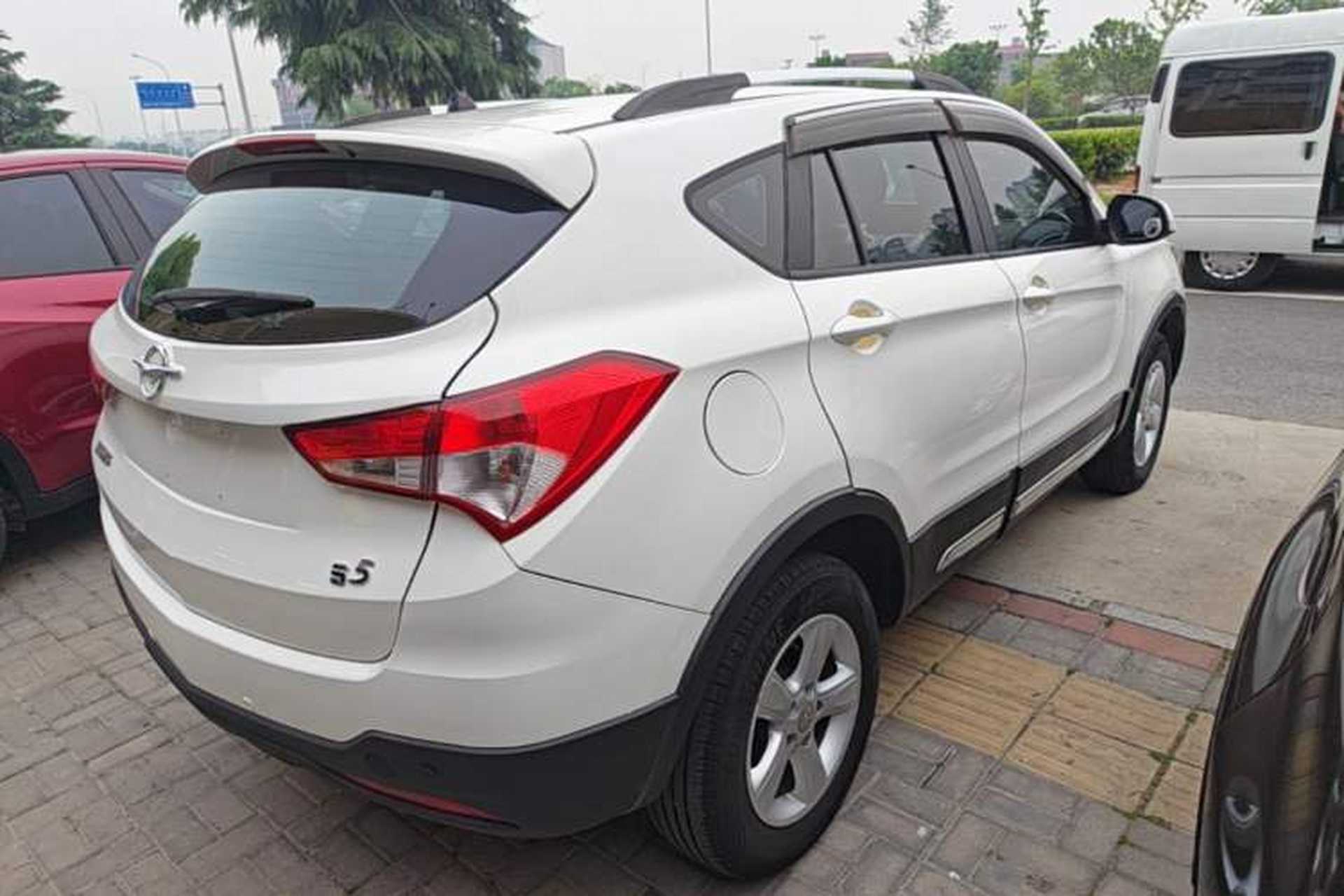 Used Haima S5 2015 1.6L Manual Luxury Model with Sunroof Rear Right 45 Deg