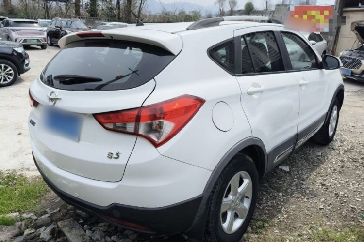 Used Haima S5 2015 1.6L Manual Luxury Model with Sunroof Rear Right 45 Deg