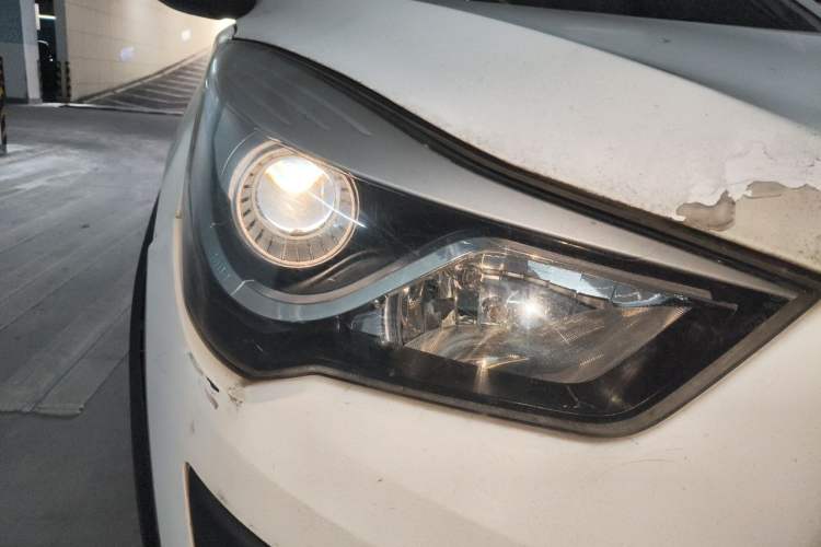 Used Haima S5 2015 1.6L Manual Comfort Model Right Front Headlight