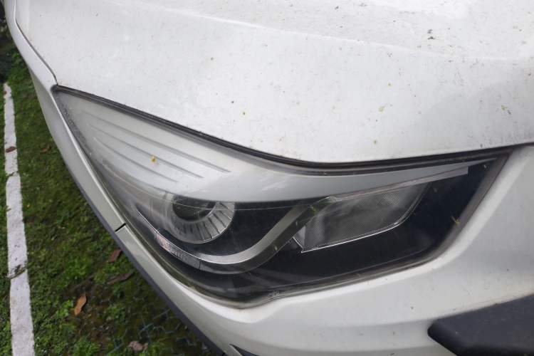 Used Haima S5 2015 1.6L Manual Luxury Model with Sunroof Right Front Headlight