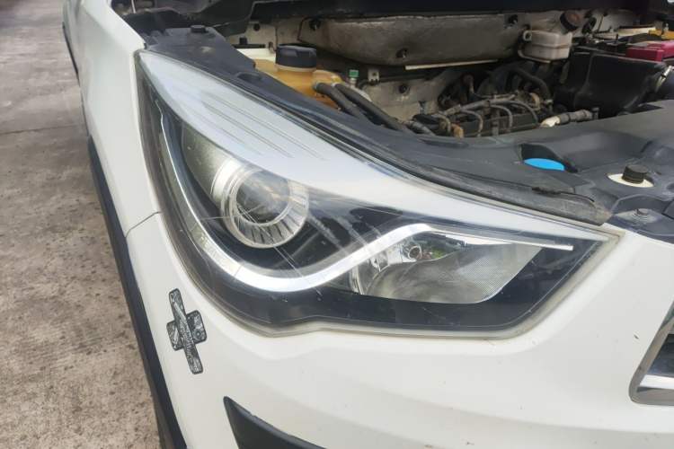 Used Haima S5 2015 1.6L Manual Luxury Model with Sunroof Right Front Headlight