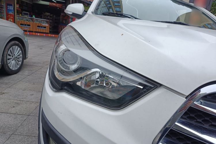 Used Haima S5 2015 1.6L Manual Comfort Model Right Front Headlight