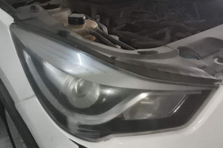 Used Haima S5 2015 1.5T CVT Luxury Model Right Front Headlight