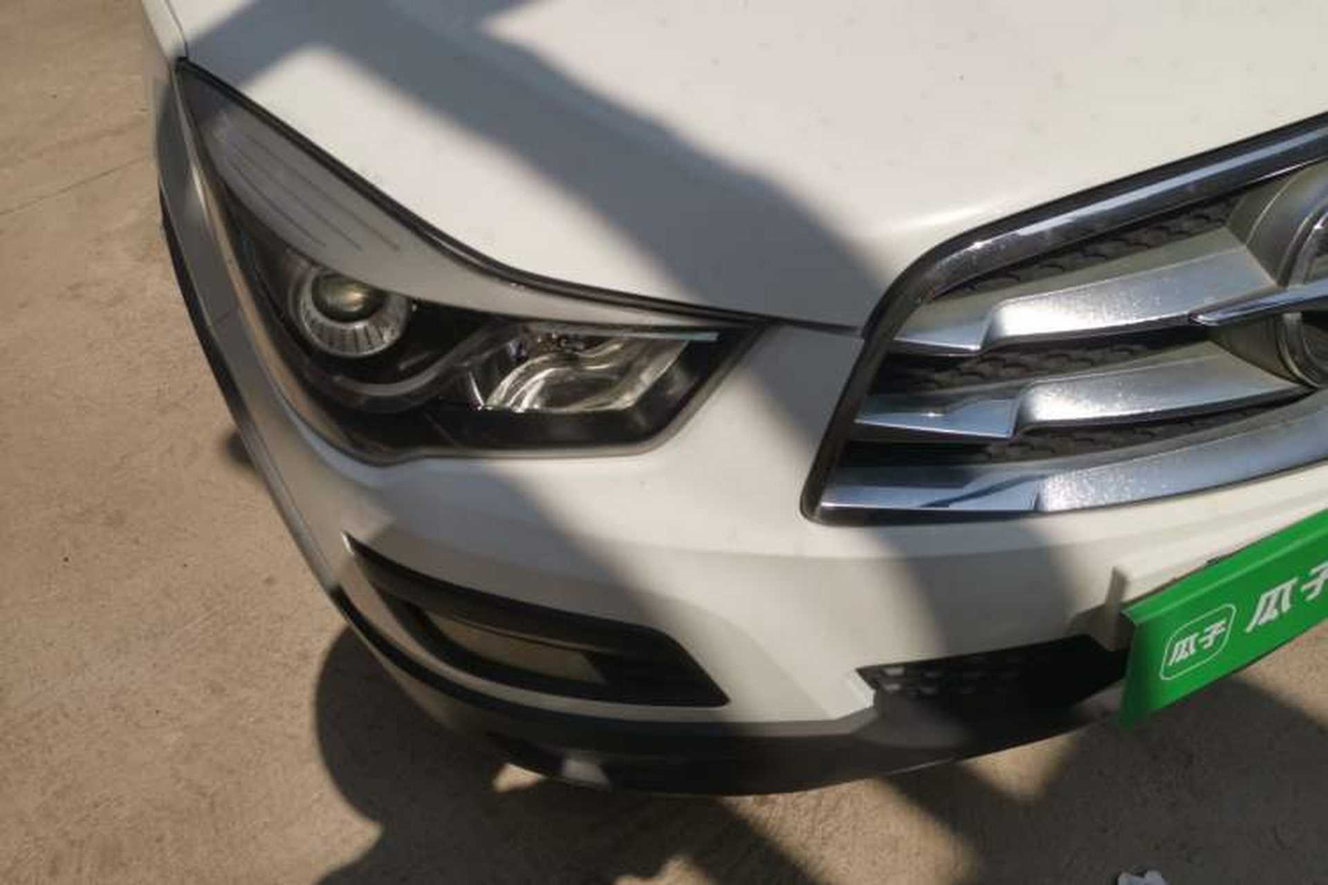 Used Haima S5 2015 1.5T CVT Luxury Model Right Front Headlight