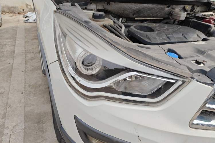 Used Haima S5 2015 1.6L Manual Smart Luxury Model Right Front Headlight