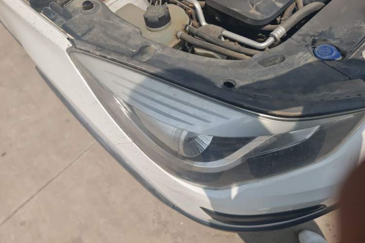 Used Haima S5 2015 1.6L Manual Luxury Model with Sunroof Right Front Headlight