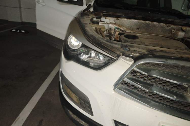 Used Haima S5 2015 1.6L Manual Comfort Model Right Front Headlight