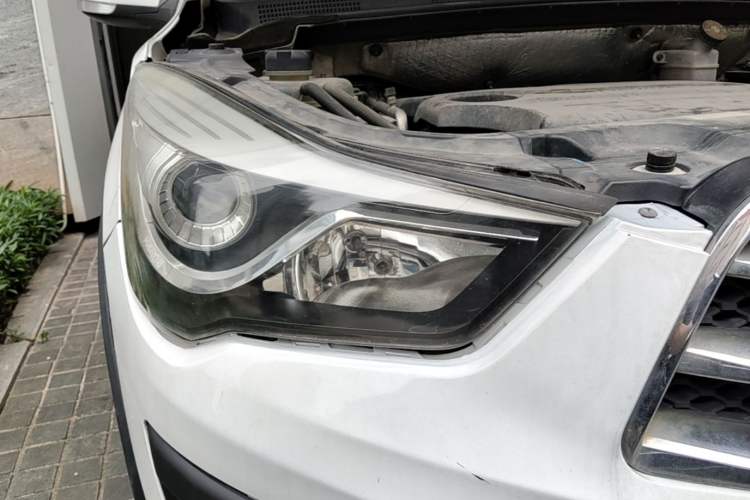 Used Haima S5 2015 1.5T CVT Luxury Model Right Front Headlight