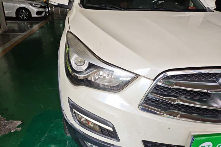 Used Haima S5 2015 1.5T CVT Flagship Model Right Front Headlight