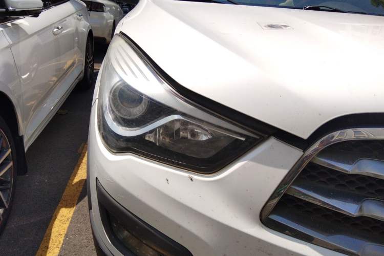 Used Haima S5 2015 1.6L Manual Luxury Model with Sunroof Right Front Headlight
