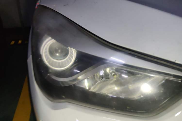 Used Haima S5 2015 1.5T Manual Comfort-Style Sport Edition Right Front Headlight