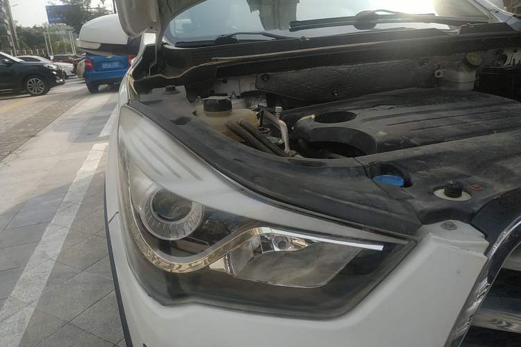 Used Haima S5 2015 1.5T CVT Luxury Model Right Front Headlight