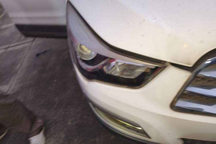 Used Haima S5 2015 1.5T CVT Luxury Model Right Front Headlight