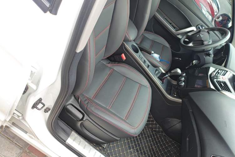 Used Haima S5 2015 1.6L Manual Luxury Model with Sunroof Right Front Seat