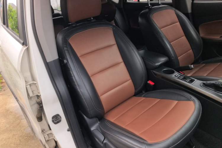 Used Haima S5 2015 1.5T CVT Luxury Sport Edition Right Front Seat